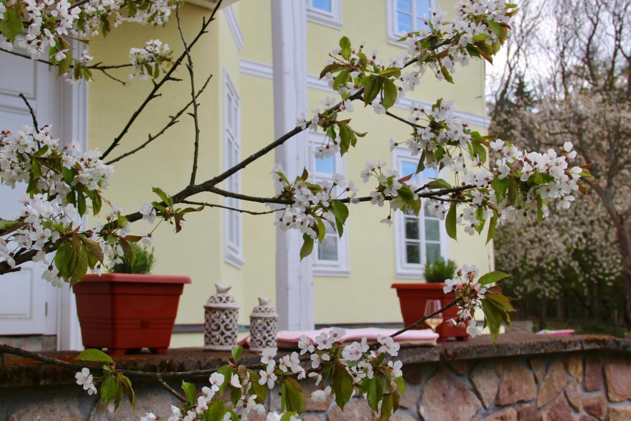 Lovecký zámeček pod Milešovkou Teplice Exterior foto
