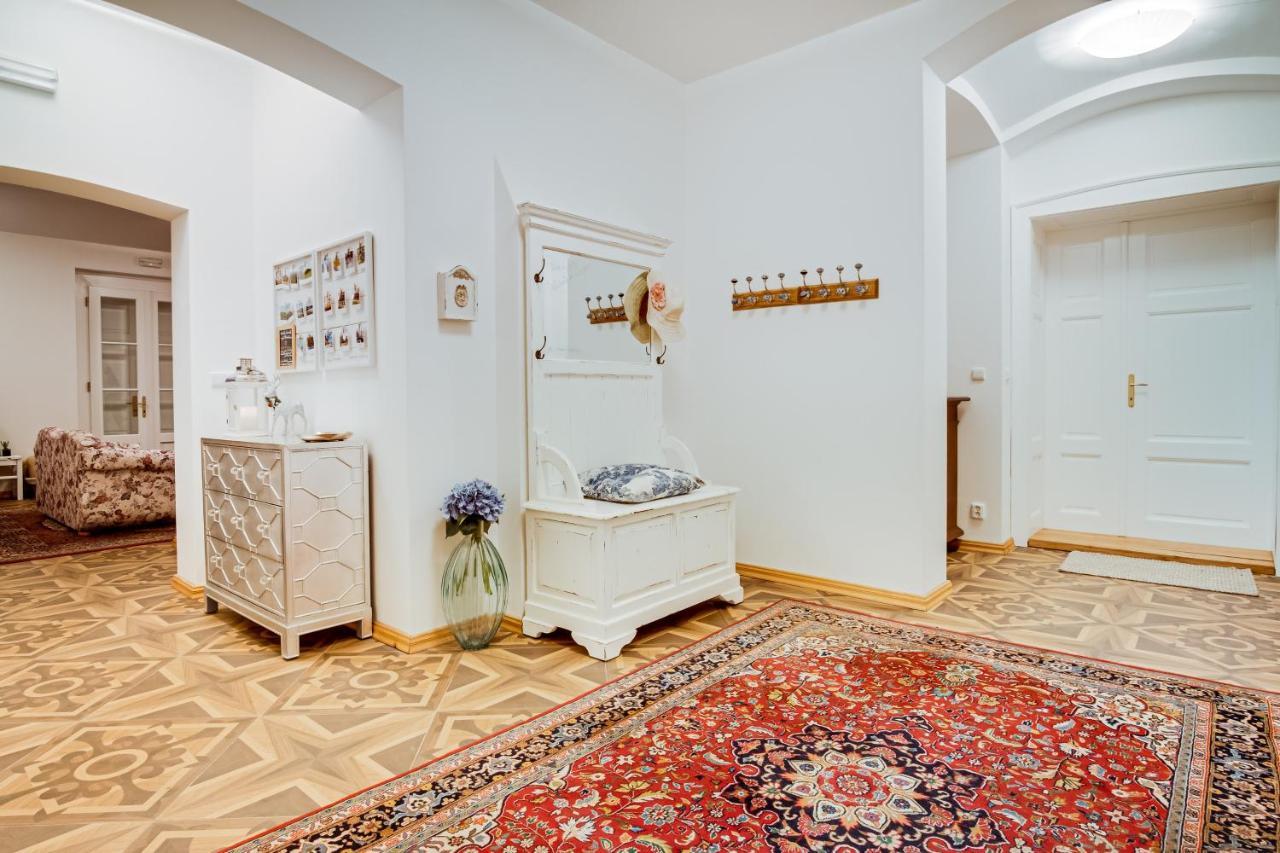 Lovecký zámeček pod Milešovkou Teplice Exterior foto