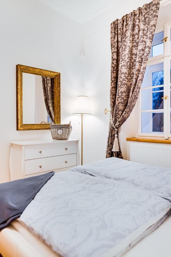Lovecký zámeček pod Milešovkou Teplice Exterior foto